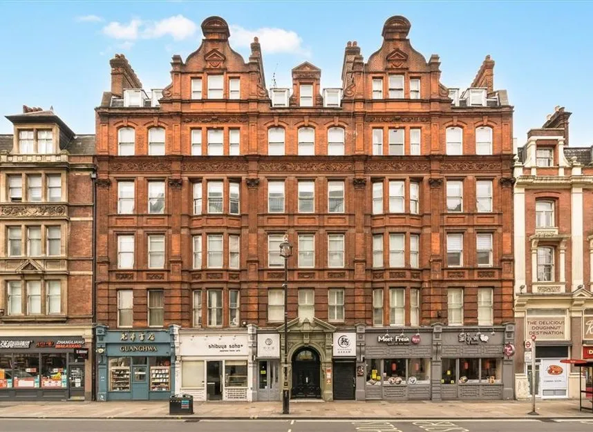 3 bed flat for sale — Shaftesbury Avenue, Marylebone, W1D