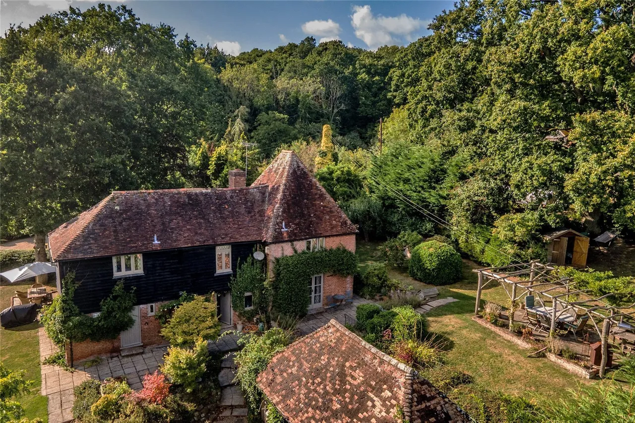 Hinksden Road, Benenden, TN17, photo 12