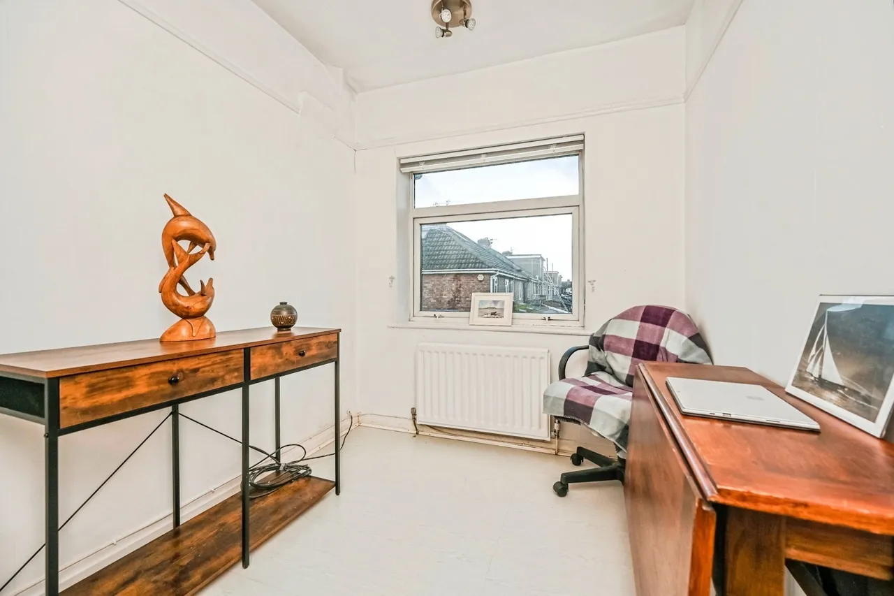 Holden Road, Brighton-le-Sands, L22, photo 12