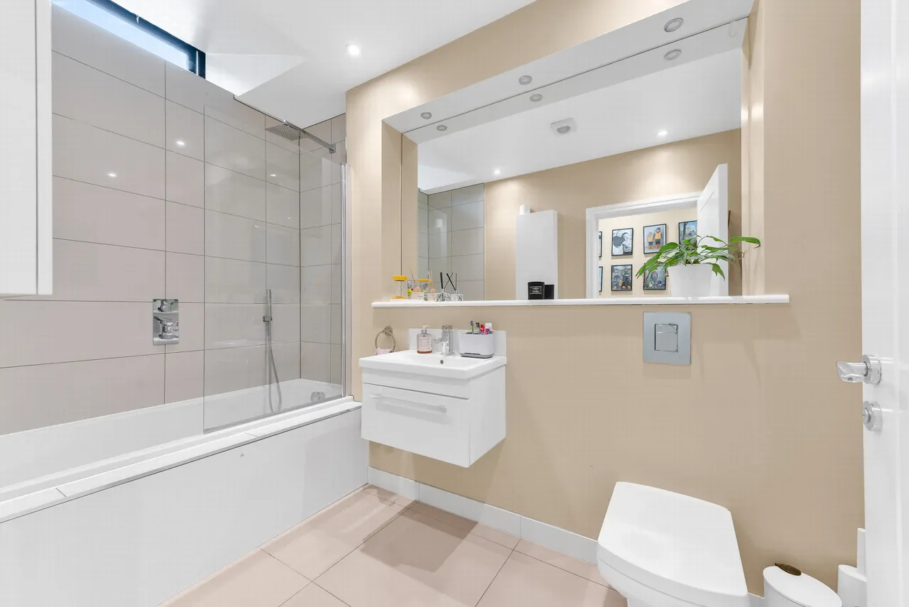 Lordship Lane, East Dulwich, SE22 8LZ, photo 11