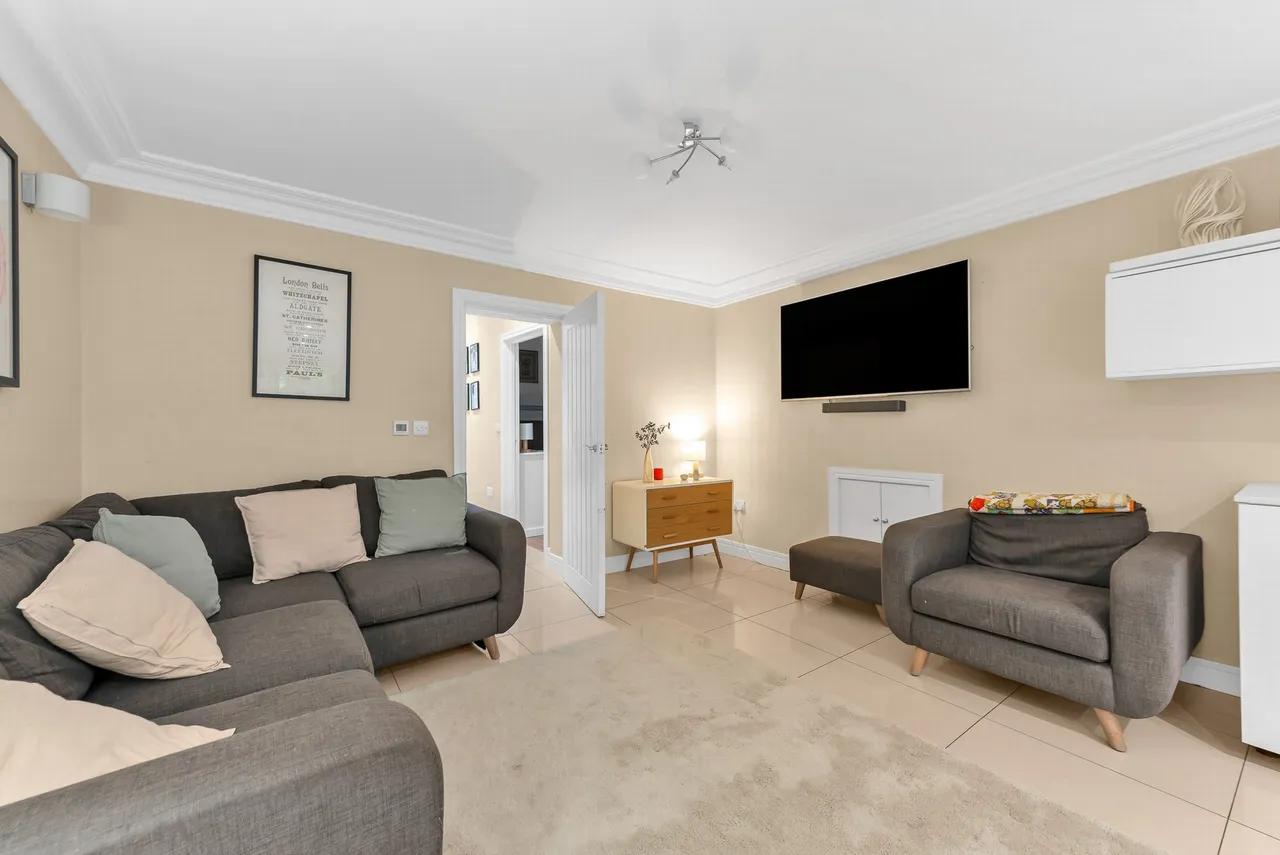 Lordship Lane, East Dulwich, SE22 8LZ, photo 3