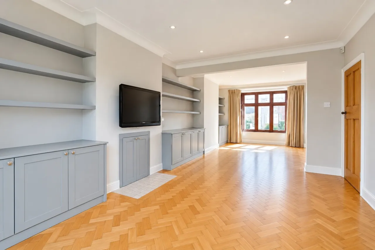 Whitton Close, Greenford, UB6, photo 3
