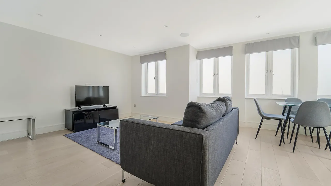Ealing Green, Ealing, W5, photo 2