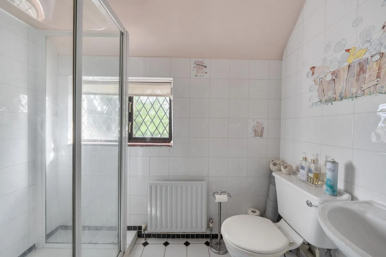Searchwood Road, Warlingham, photo 16