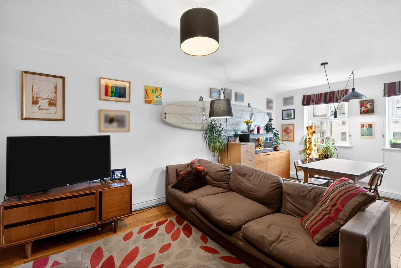 Vauxhall Grove, London, SW8, photo 5