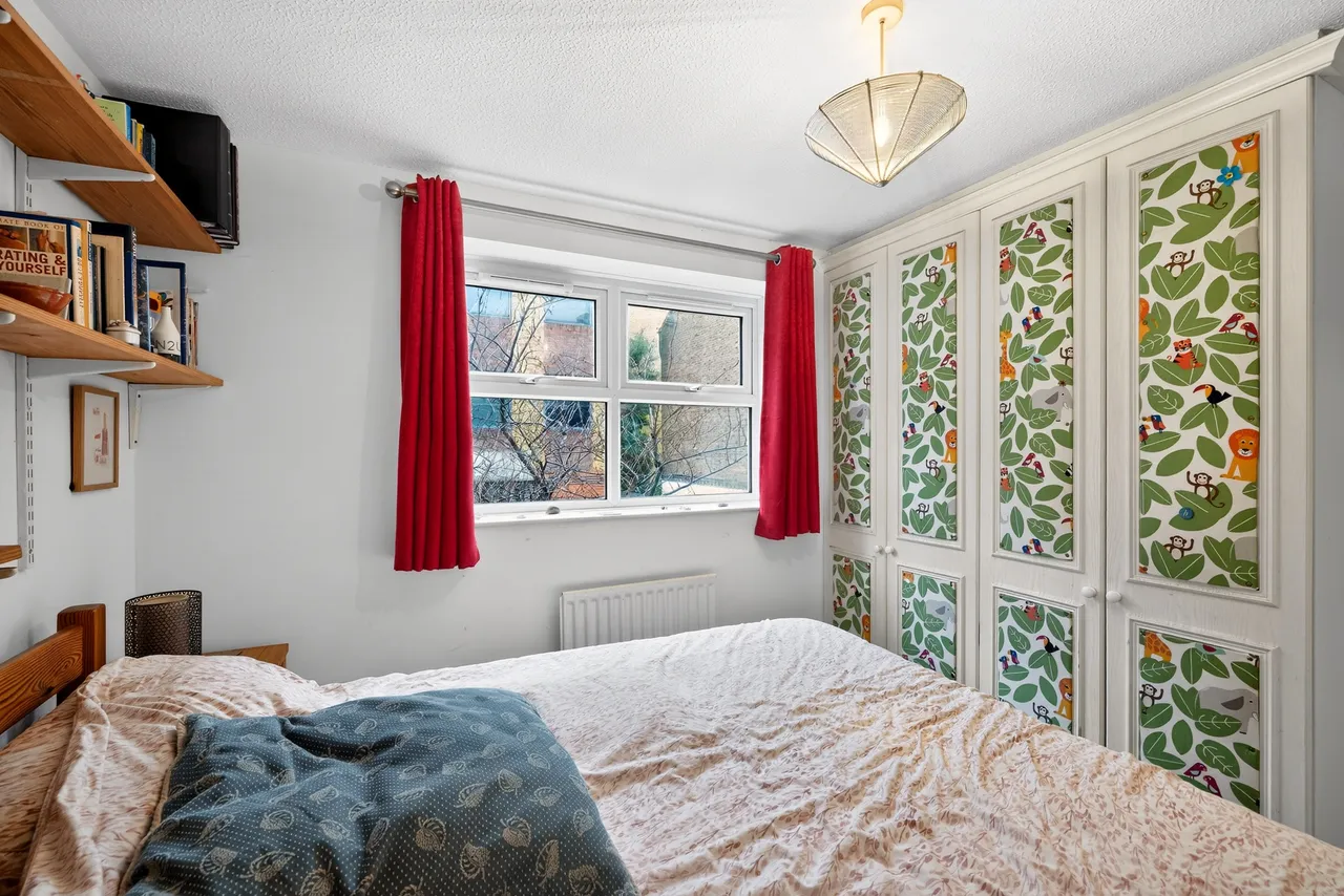 Vauxhall Grove, London, SW8, photo 11