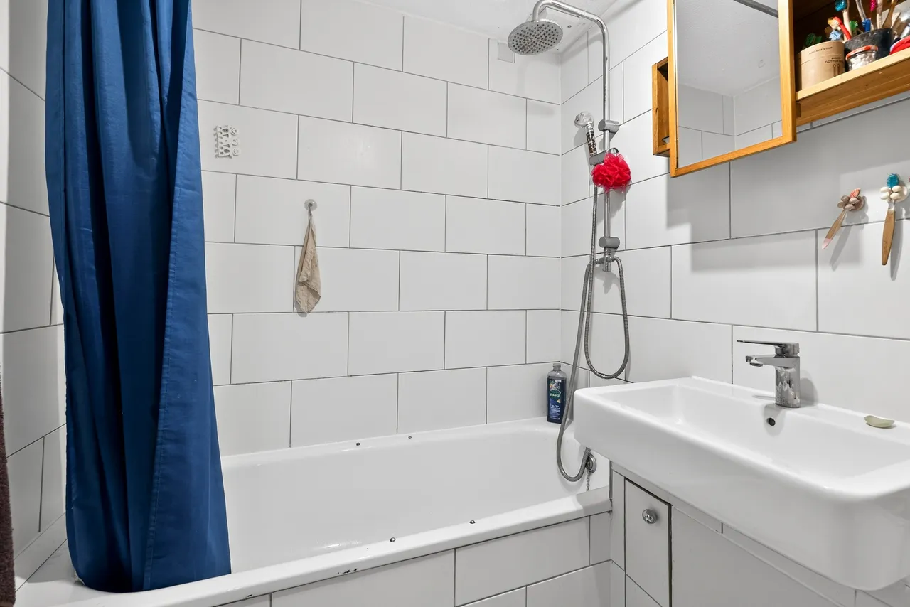 Vauxhall Grove, London, SW8, photo 17