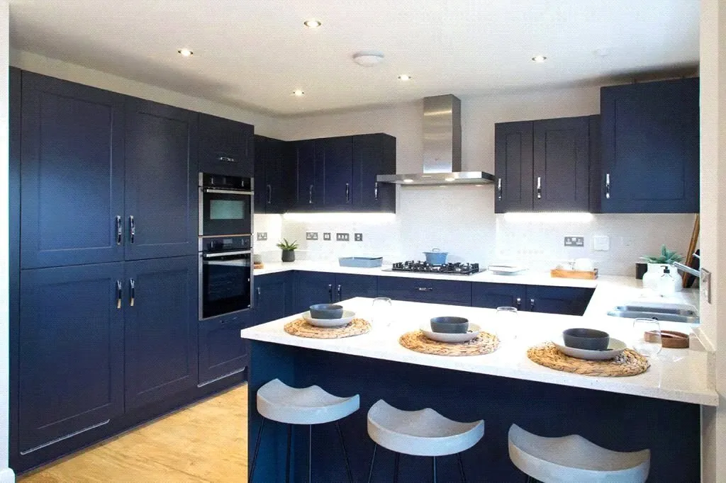 The Cottonwood, 38 Priors View, Priory Meadows, Gloucestershire, Hempsted, GL2 5GY, photo 2