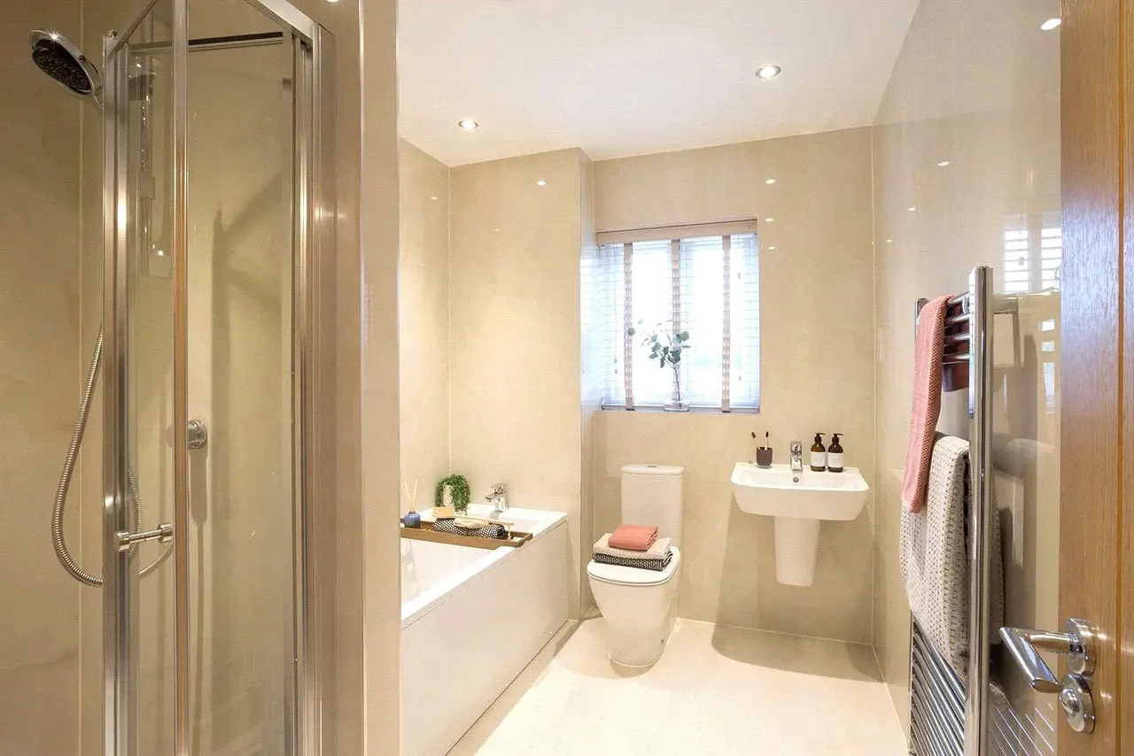 The Cottonwood, 38 Priors View, Priory Meadows, Gloucestershire, Hempsted, GL2 5GY, photo 8