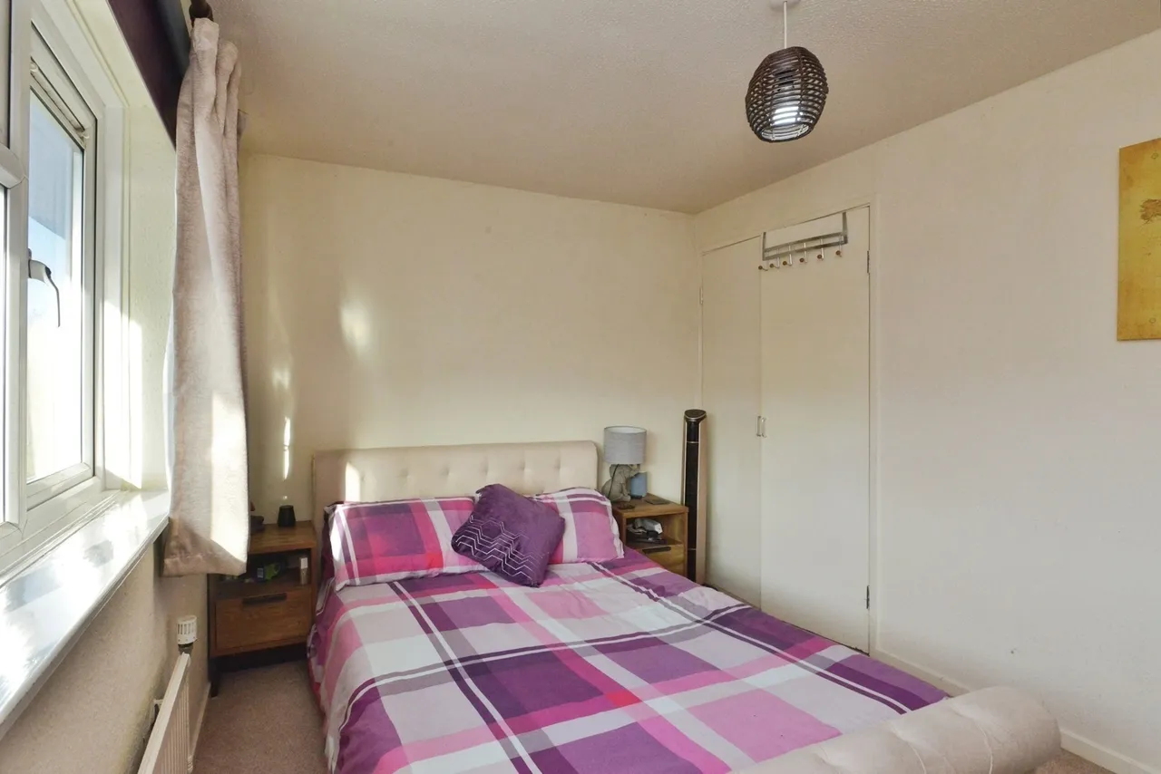 Ramsons Avenue, Conniburrow, Milton Keynes, Buckinghamshire, MK14, photo 7