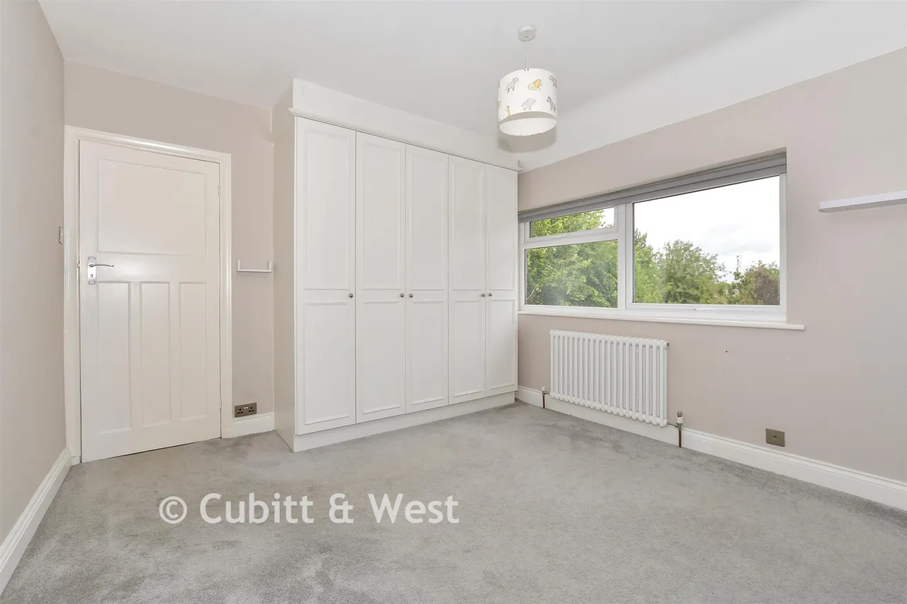 Coulsdon Road, Coulsdon, CR5, photo 10