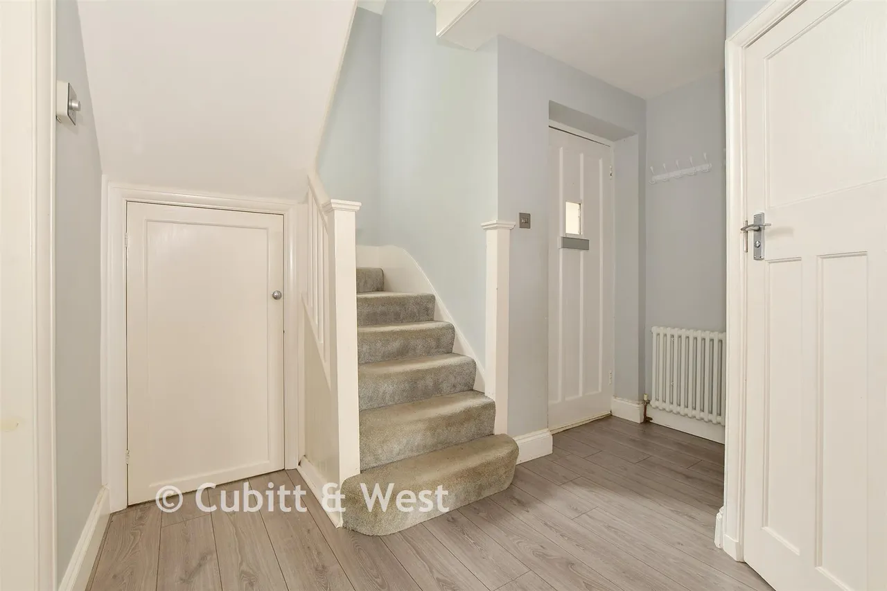Coulsdon Road, Coulsdon, CR5, photo 7