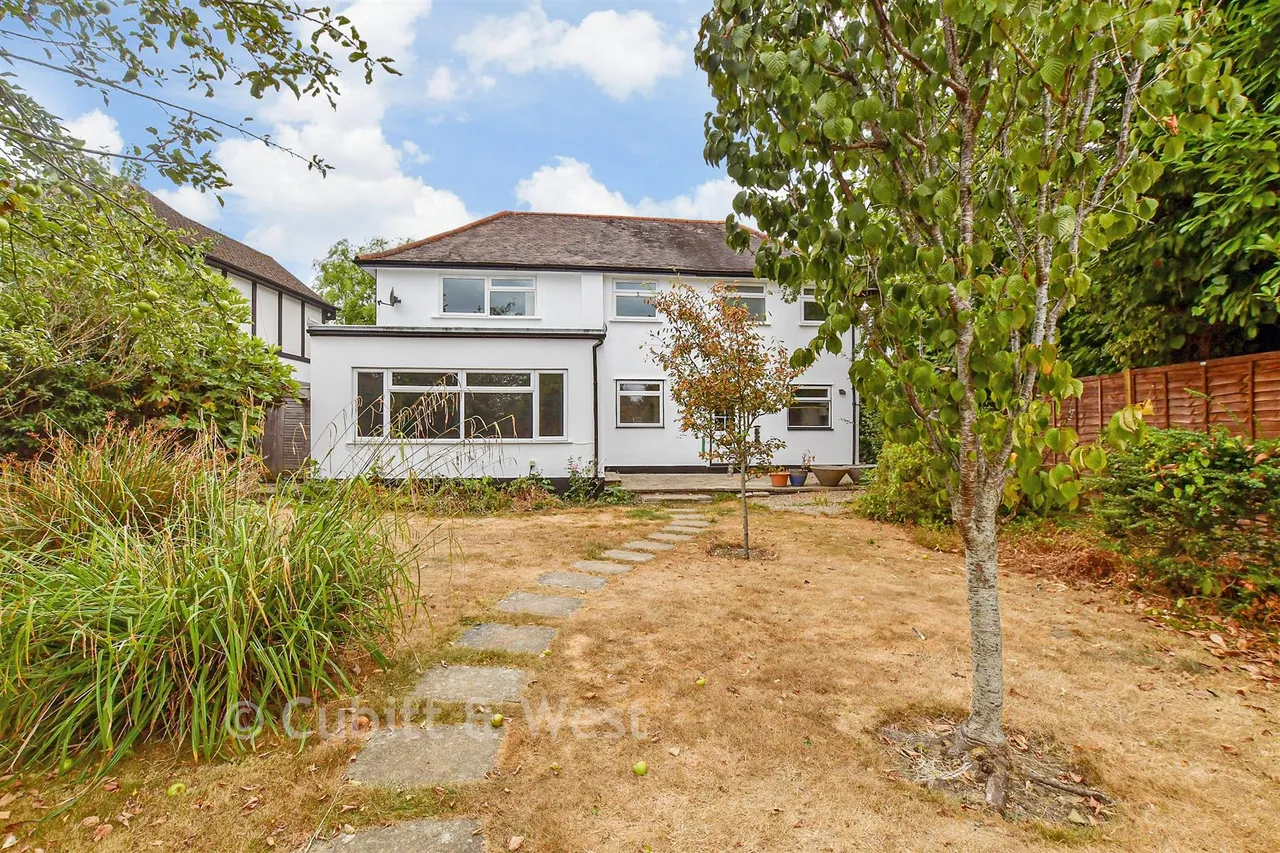 Coulsdon Road, Coulsdon, CR5, photo 14