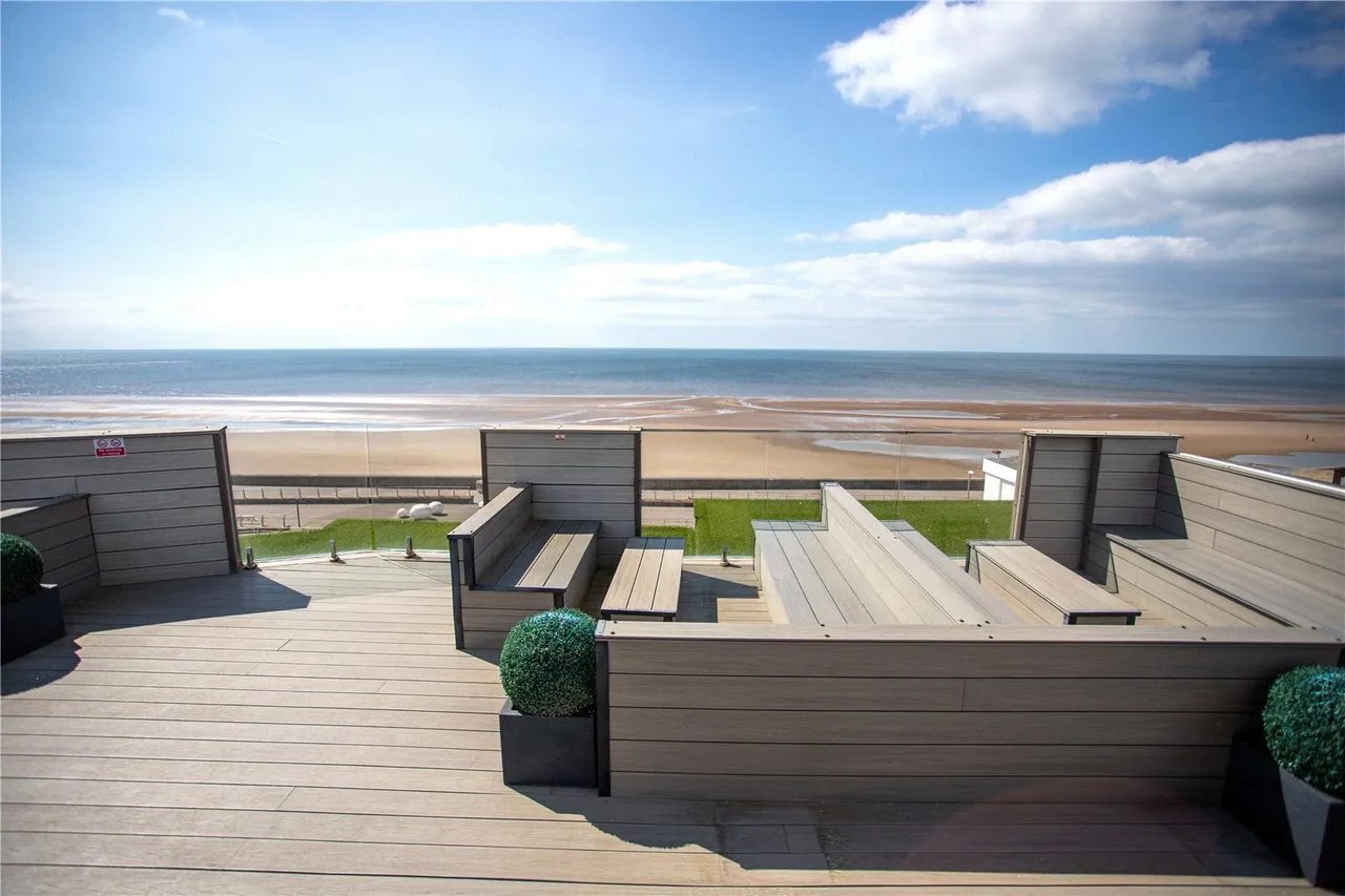 New South Promenade, Blackpool, FY4, photo 11