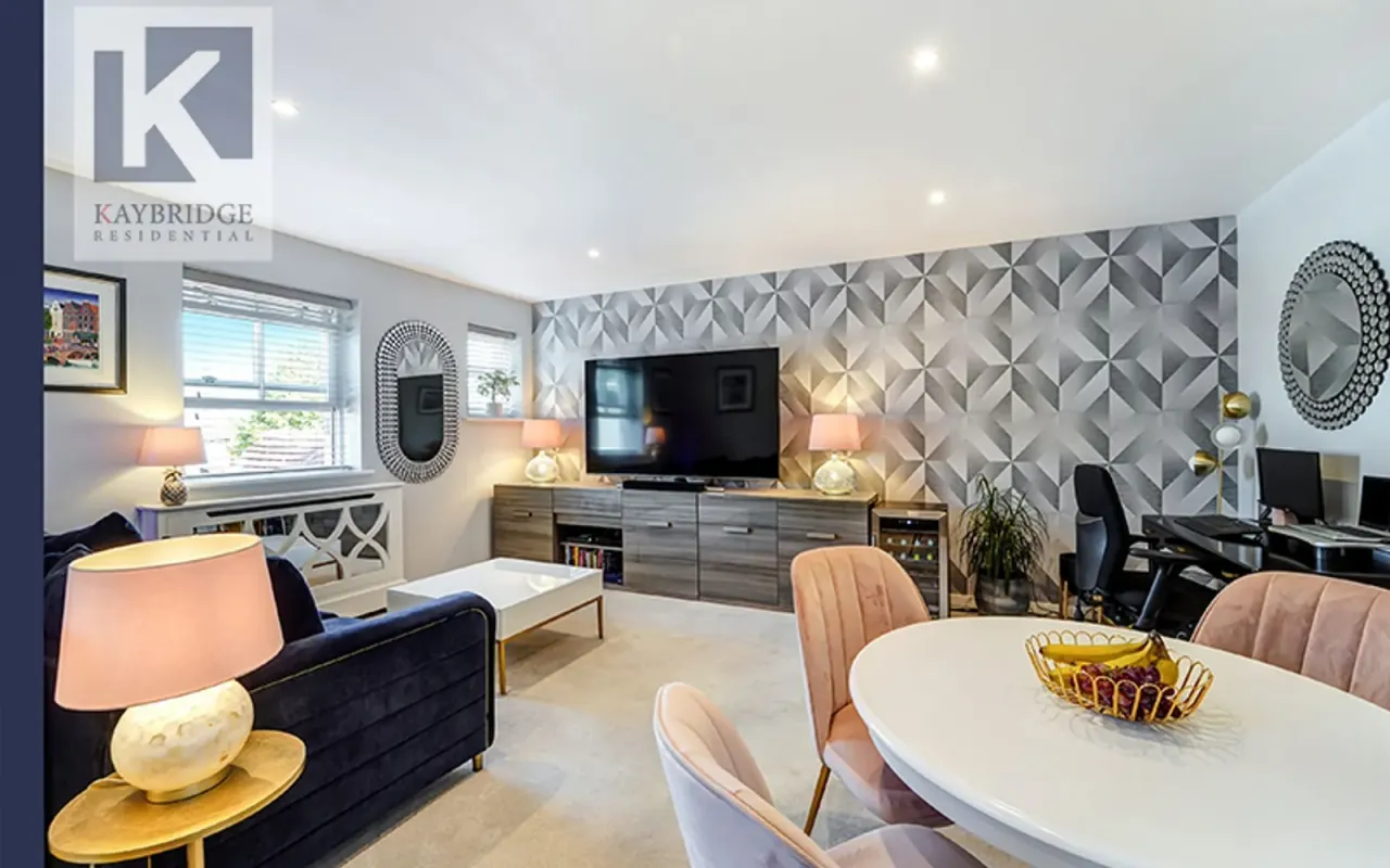 Cox Lane, Lily Court, KT19, photo 5