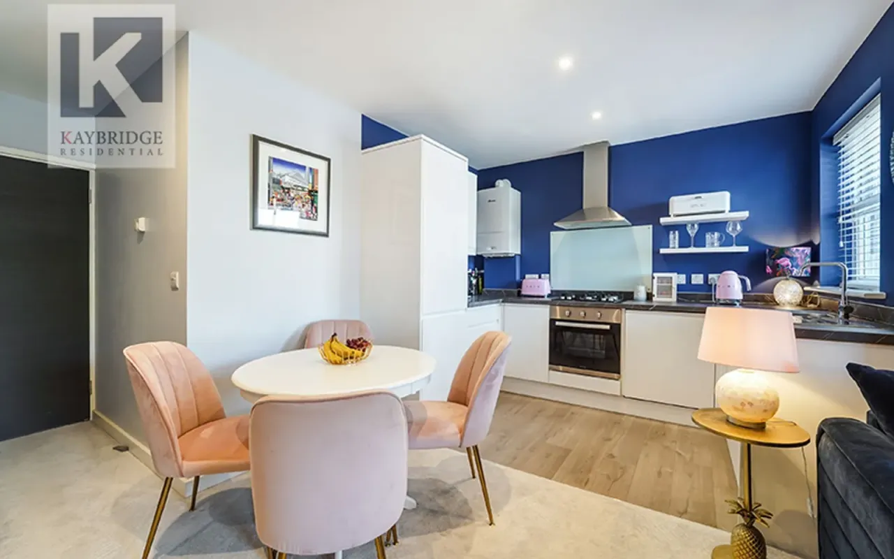 Cox Lane, Lily Court, KT19, photo 6