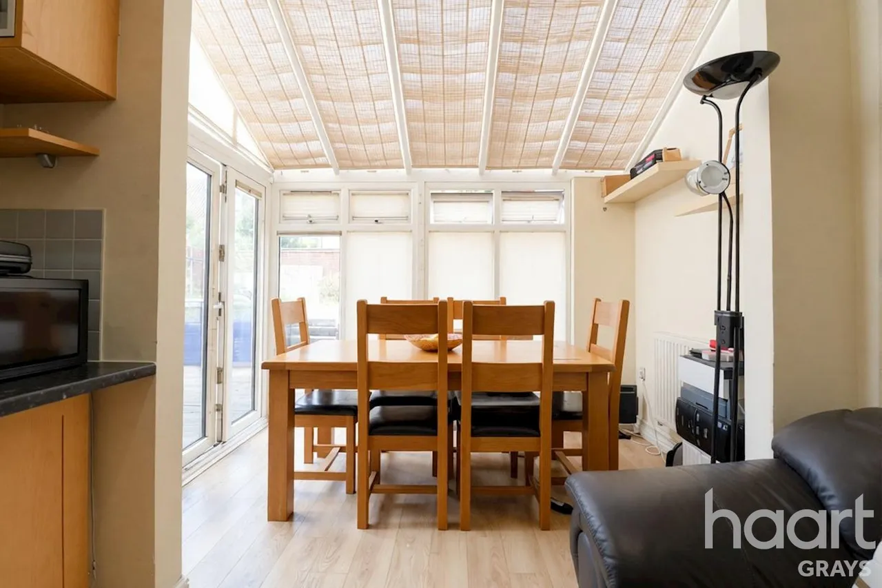 Founes Drive, Chafford Hundred, RM16, photo 6