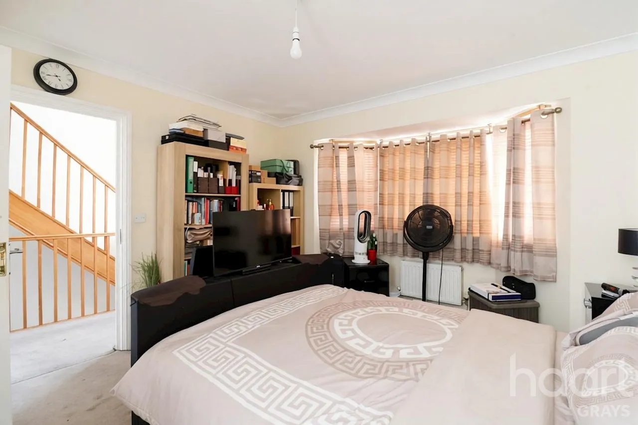 Founes Drive, Chafford Hundred, RM16, photo 17