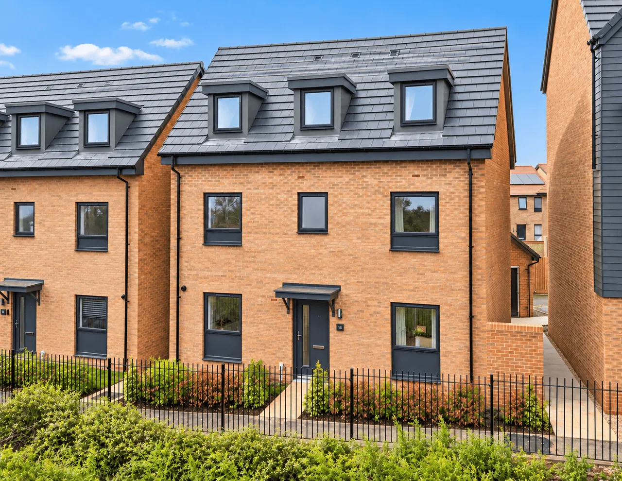 4 bed house for sale, Watling Street, Milton Keynes, MK8