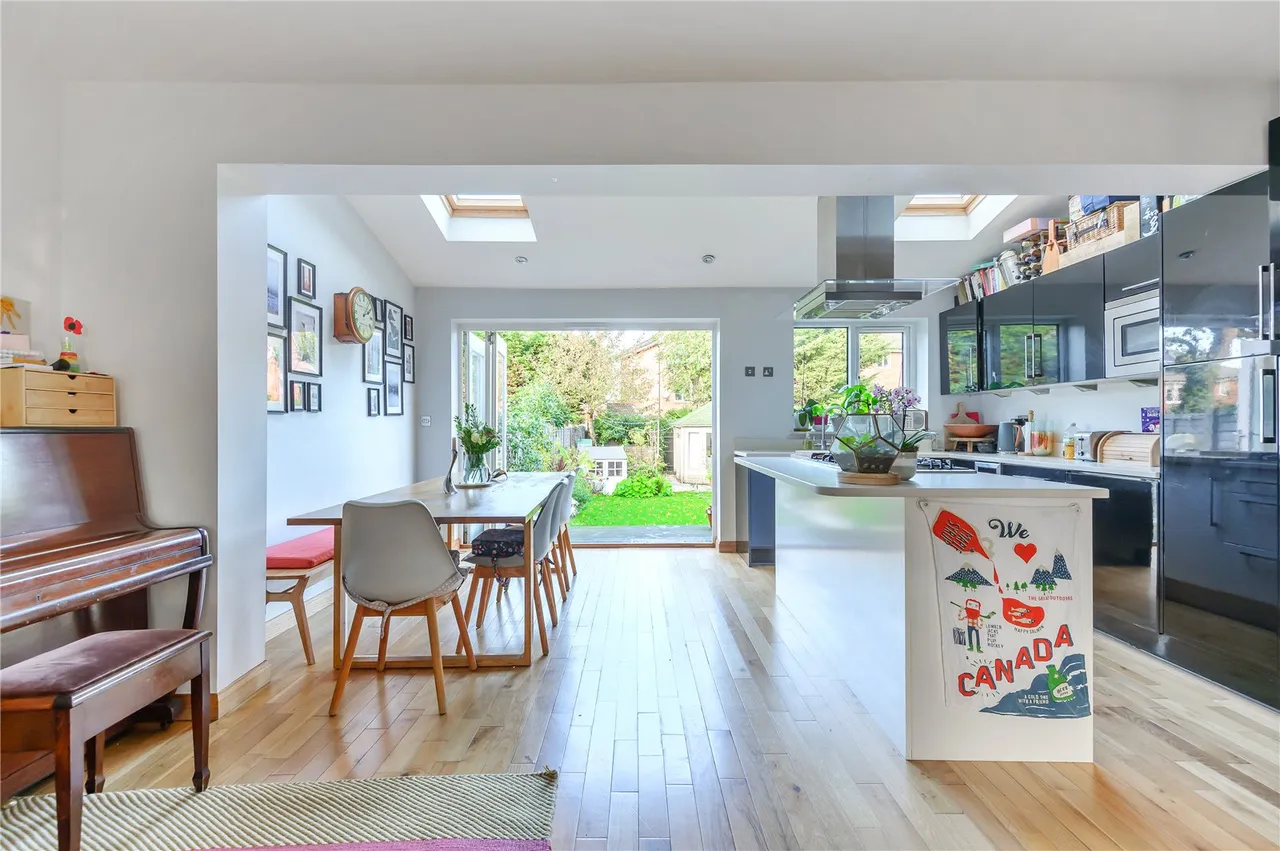 Manor Lane, Sunbury, TW16 5EB, photo 5