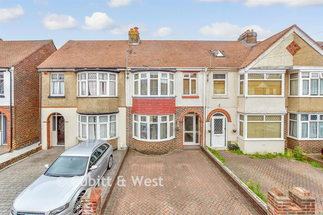 3 bed house for sale, Selsey Avenue, Elson, PO12