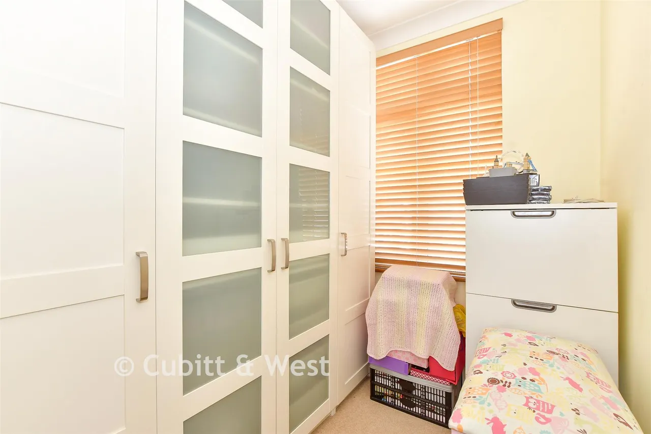 Selsey Avenue, Elson, PO12, photo 8