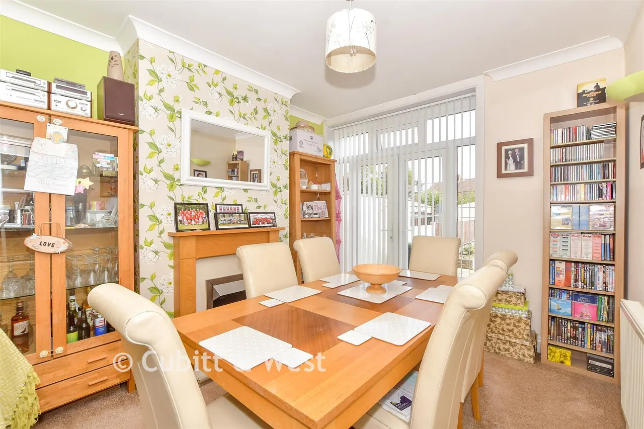 Selsey Avenue, Elson, PO12, photo 4