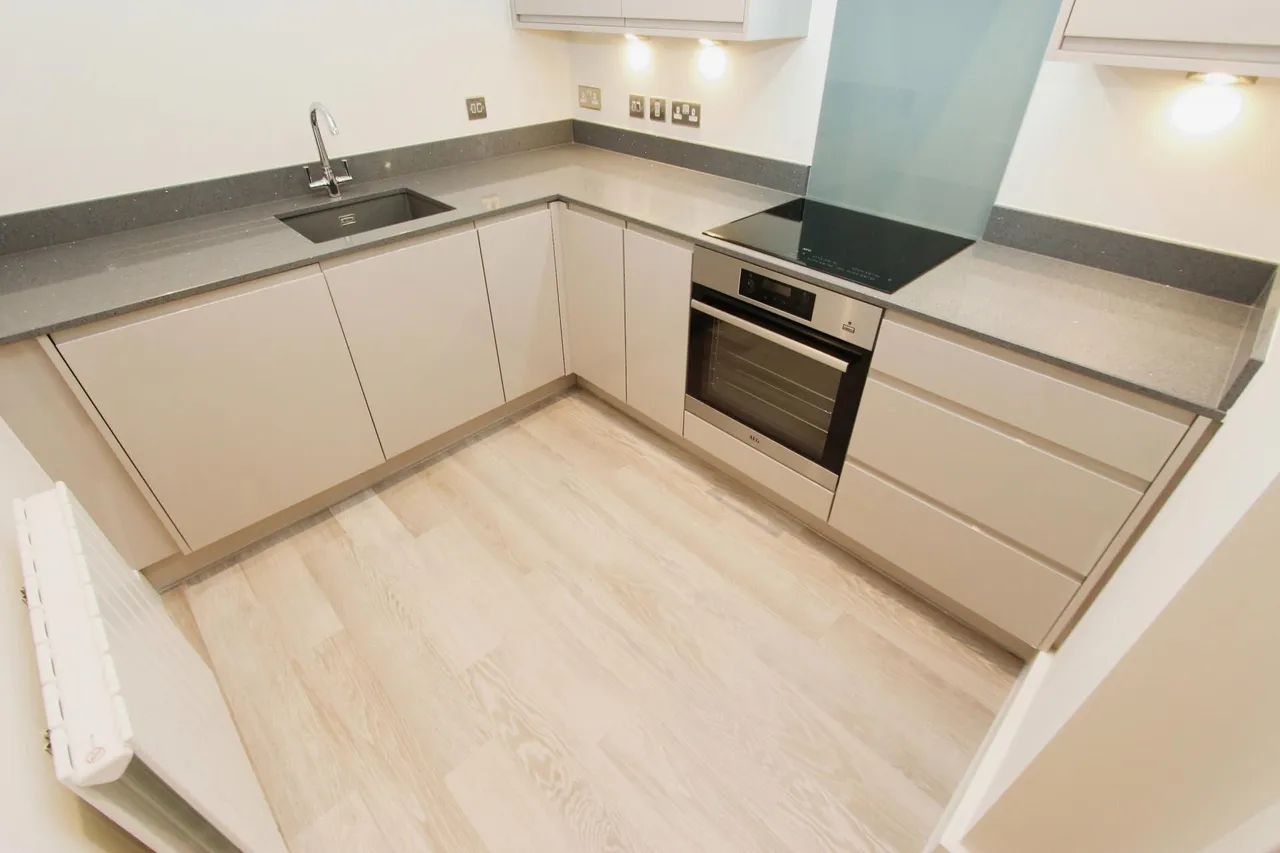 Wilmot Lane, Beeston, NG9, photo 2