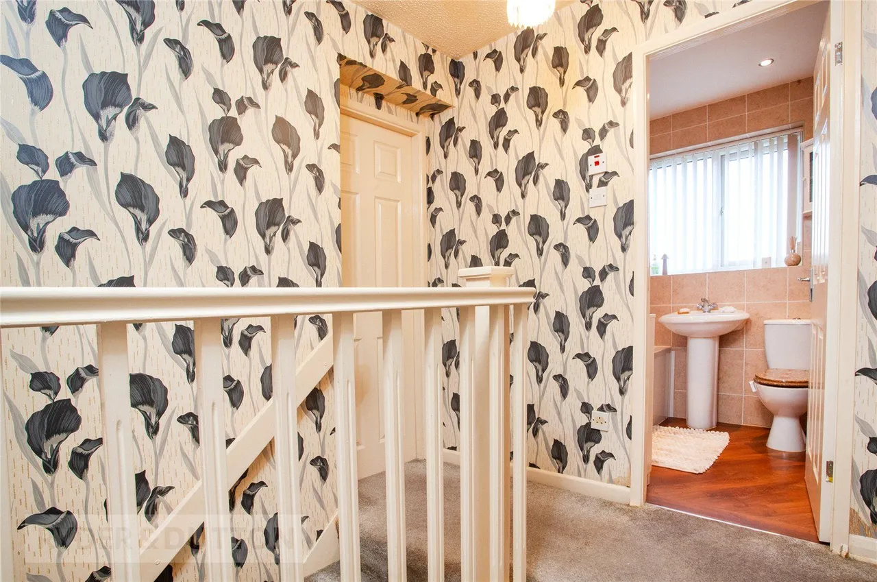 Bishop Marshall Way, Silver Birch, M24, photo 10