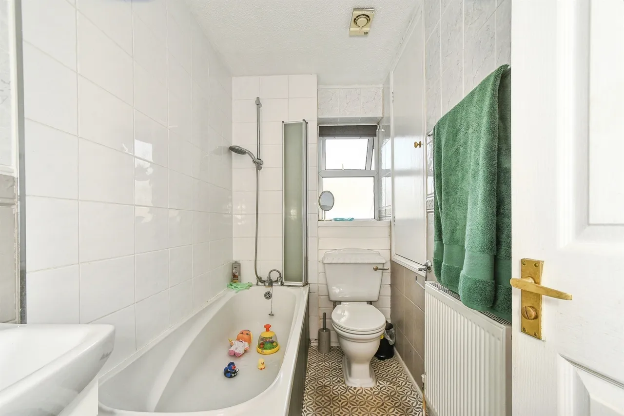 Bergman Close, Swindon, photo 11