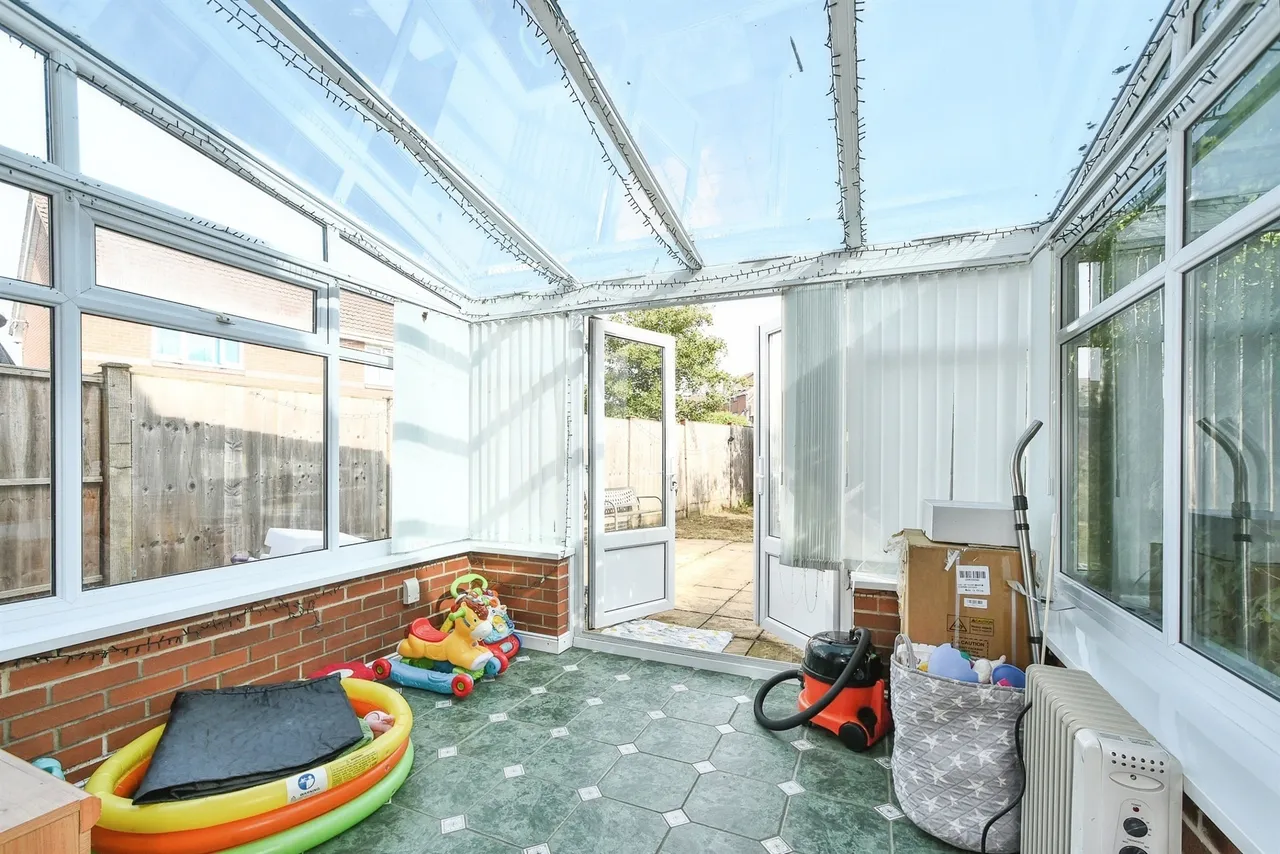 Bergman Close, Swindon, photo 9
