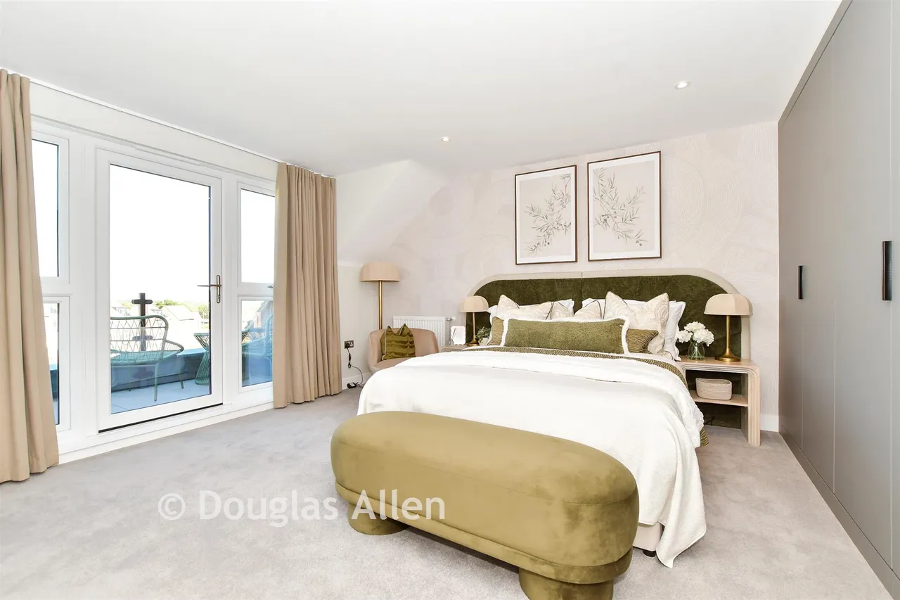 Eagle Close, Billericay, CM12, photo 8