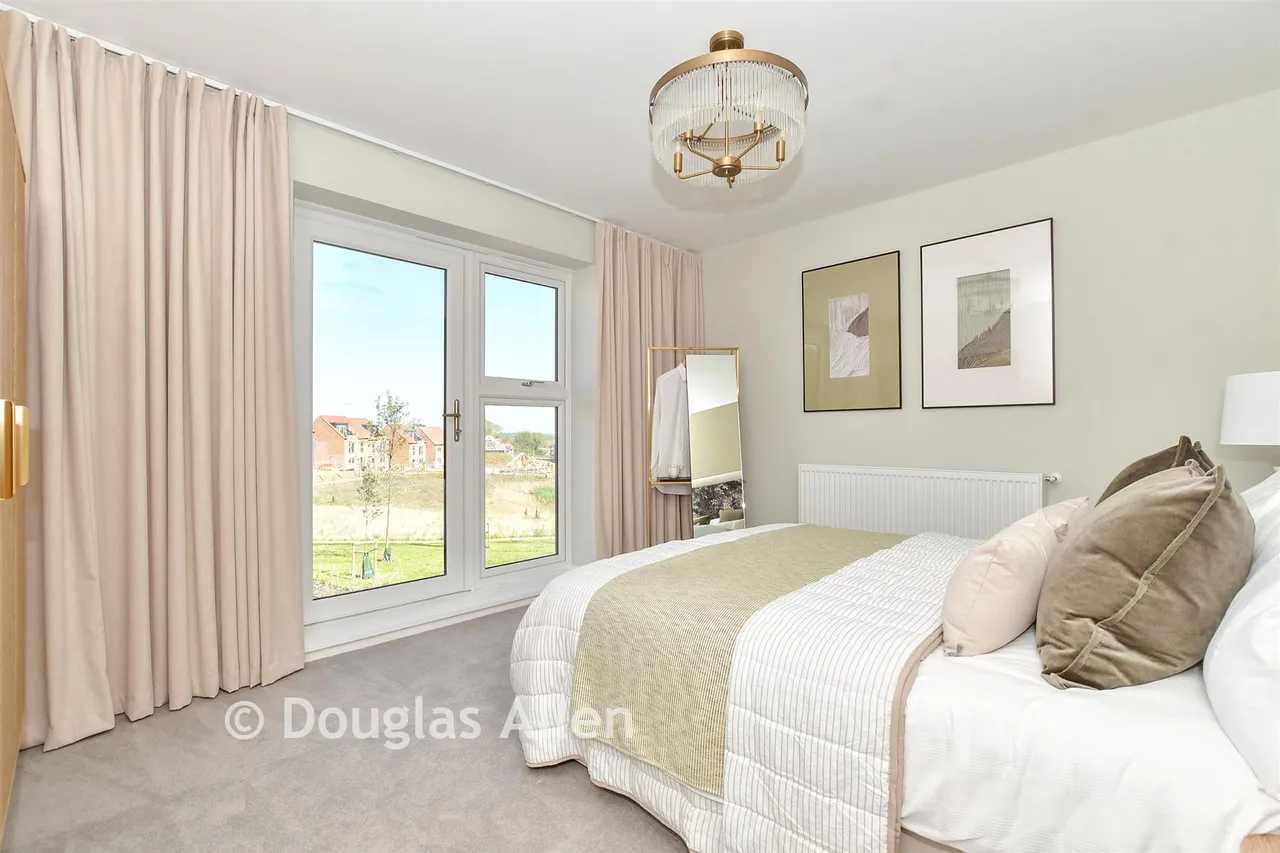 Eagle Close, Billericay, CM12, photo 10