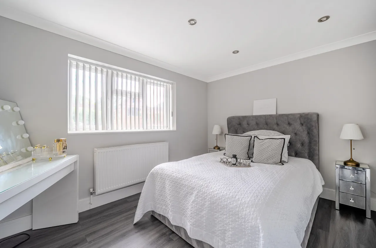 Hurst Lane, Egham, TW20, photo 31