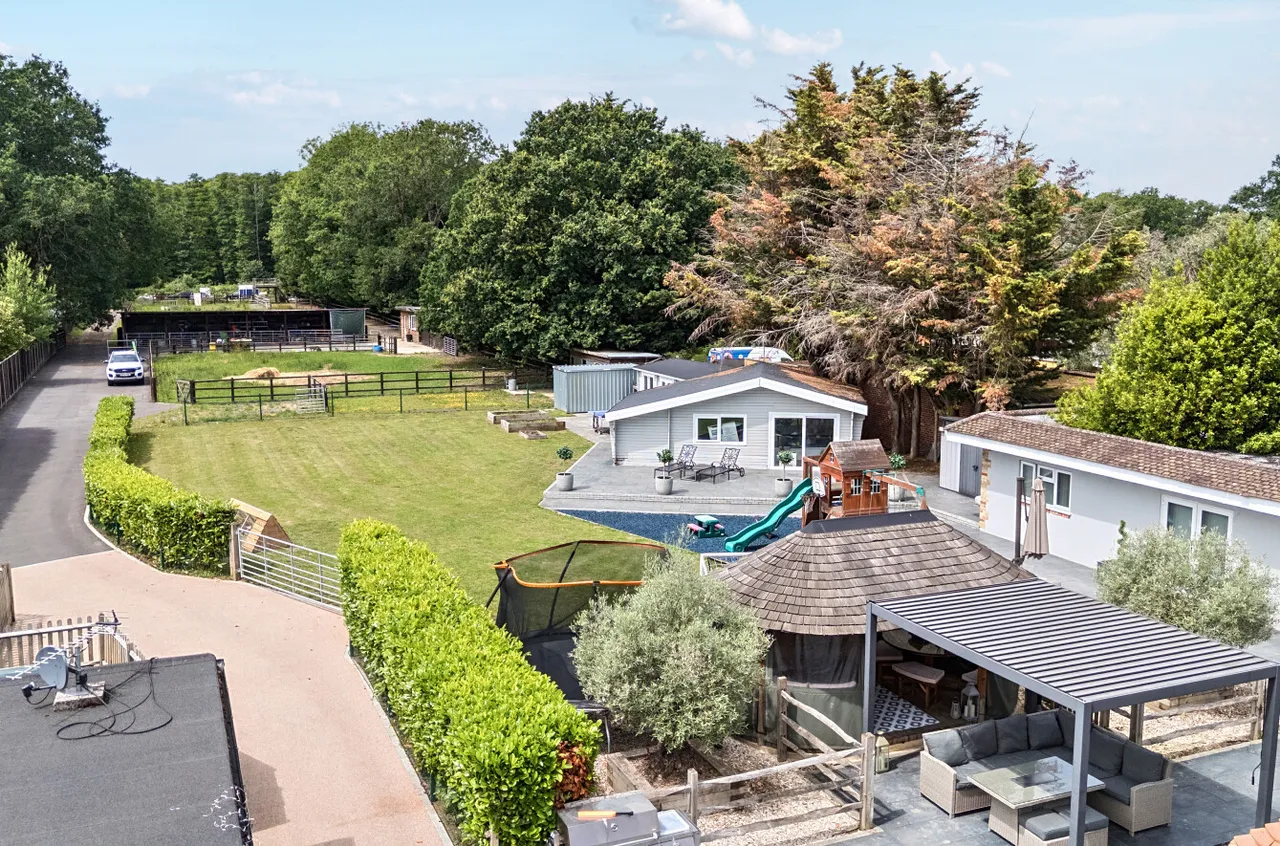 Hurst Lane, Egham, TW20, photo 18