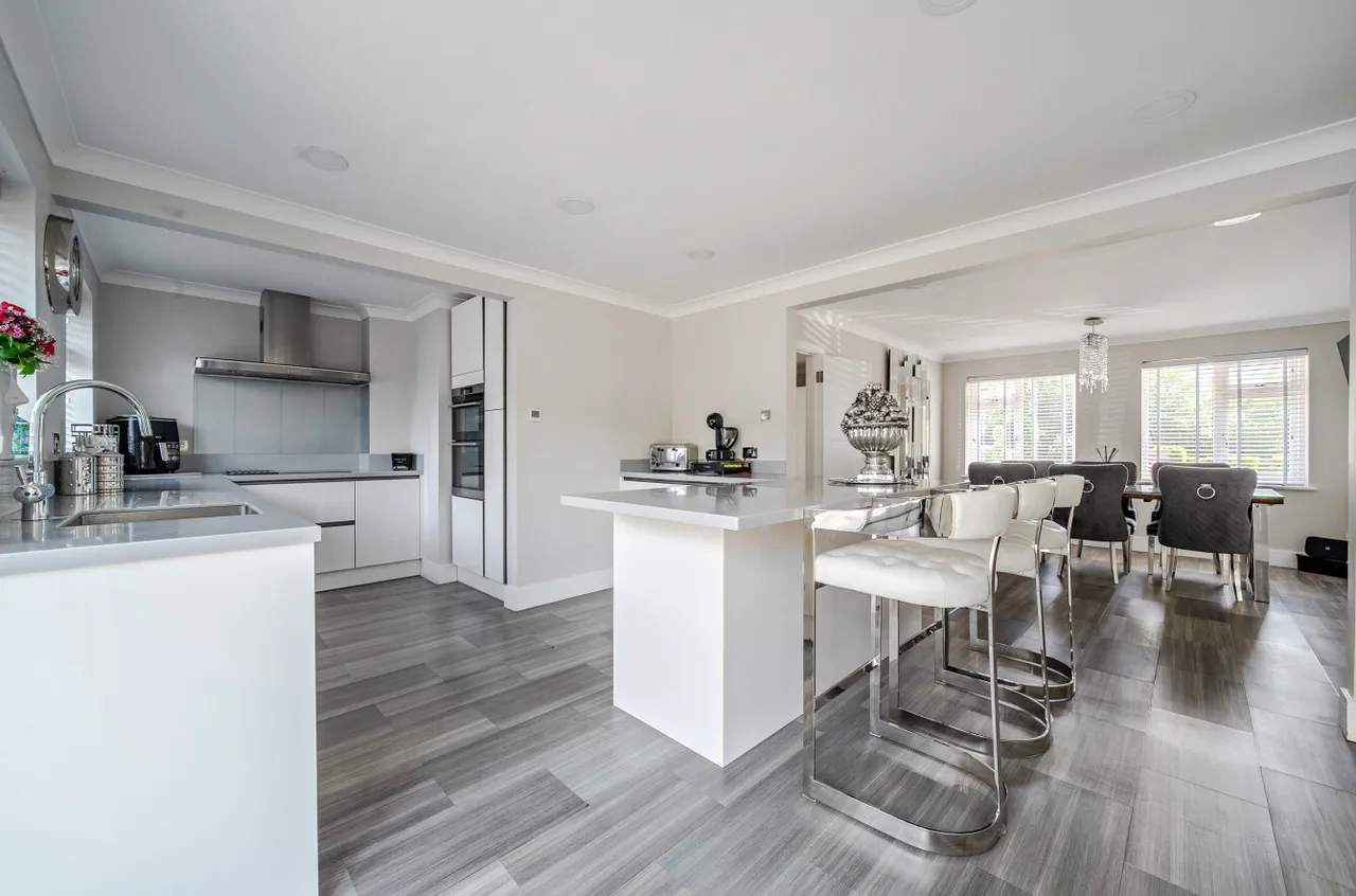Hurst Lane, Egham, TW20, photo 4