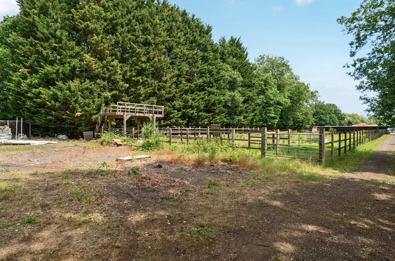 Hurst Lane, Egham, TW20, photo 20