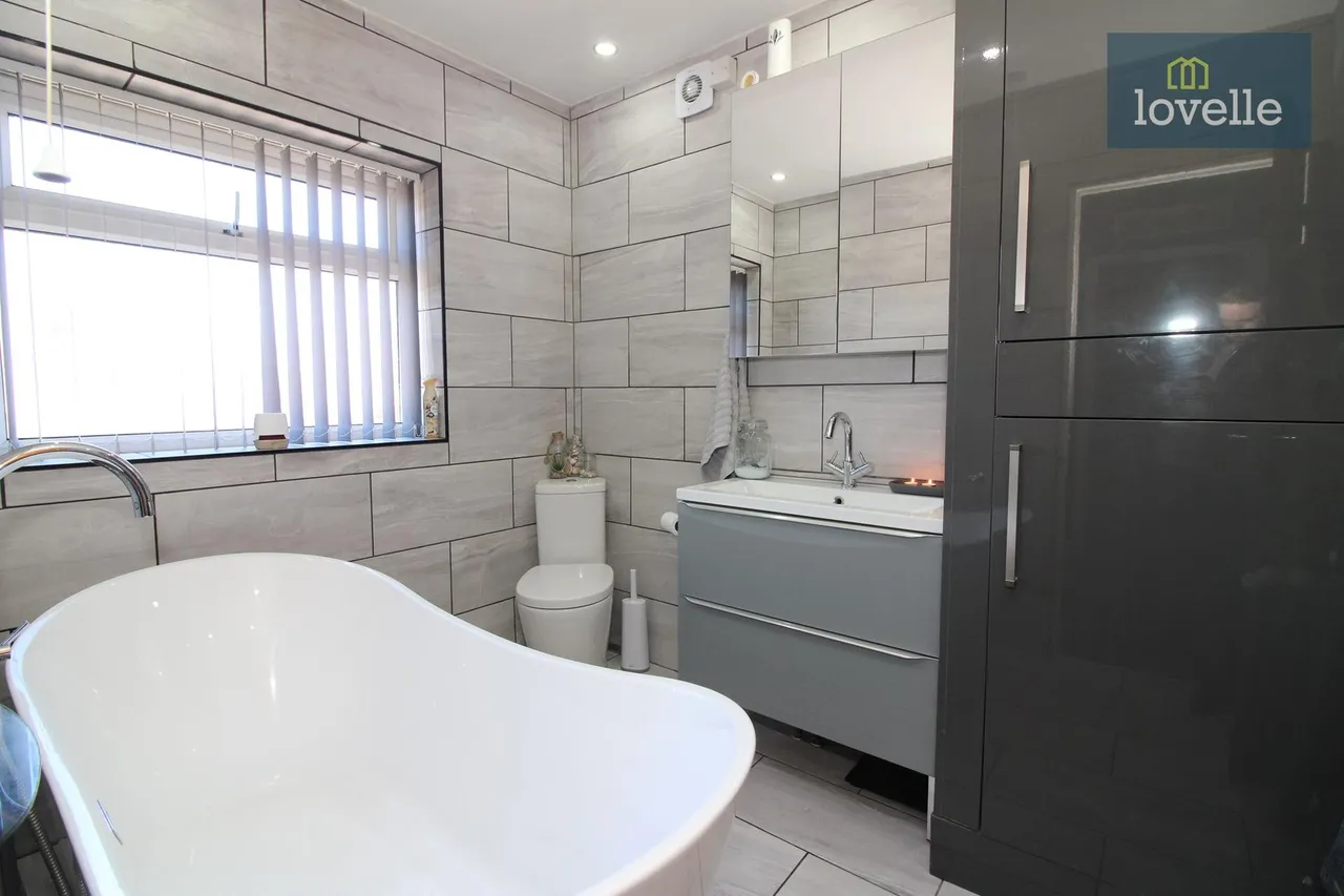 St. Bernards Avenue, Louth, LN11, photo 15