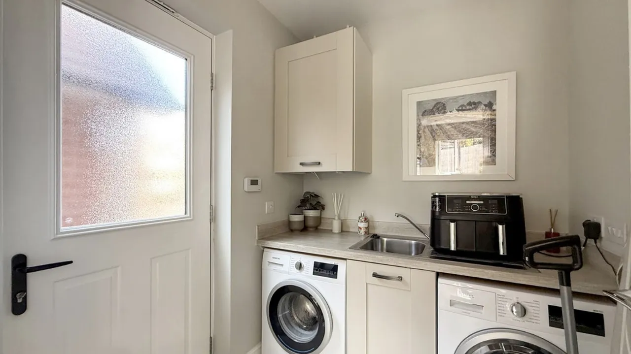 St Andrews Road, Warminster, photo 7