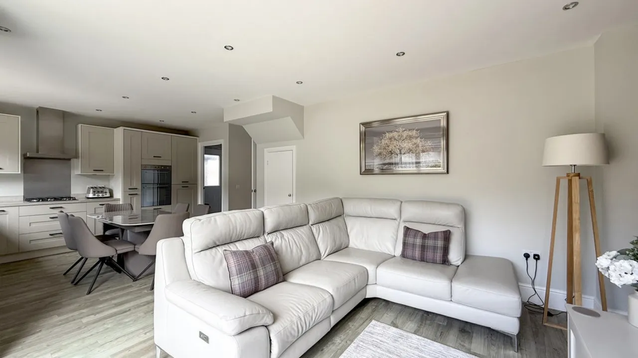 St Andrews Road, Warminster, photo 4
