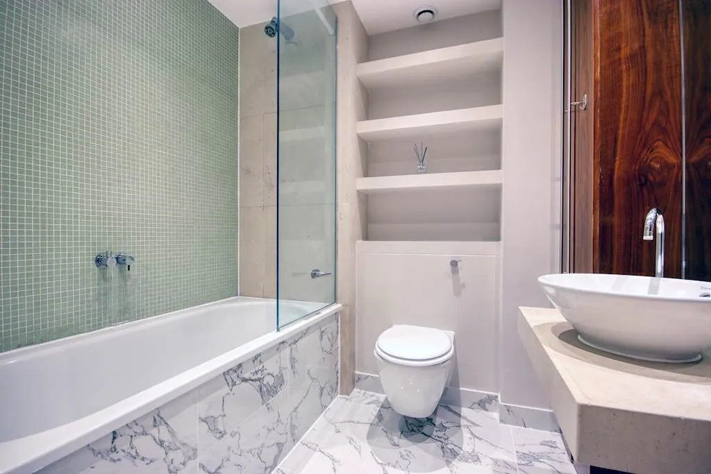 Fairmont Avenue, E14, photo 11
