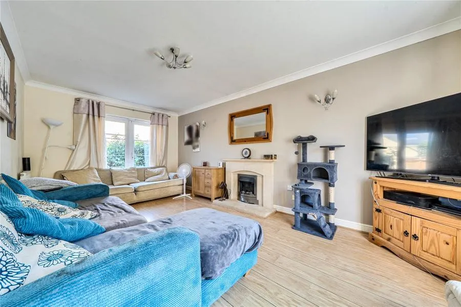 Elmhurst Way, Carterton, OX18, photo 4