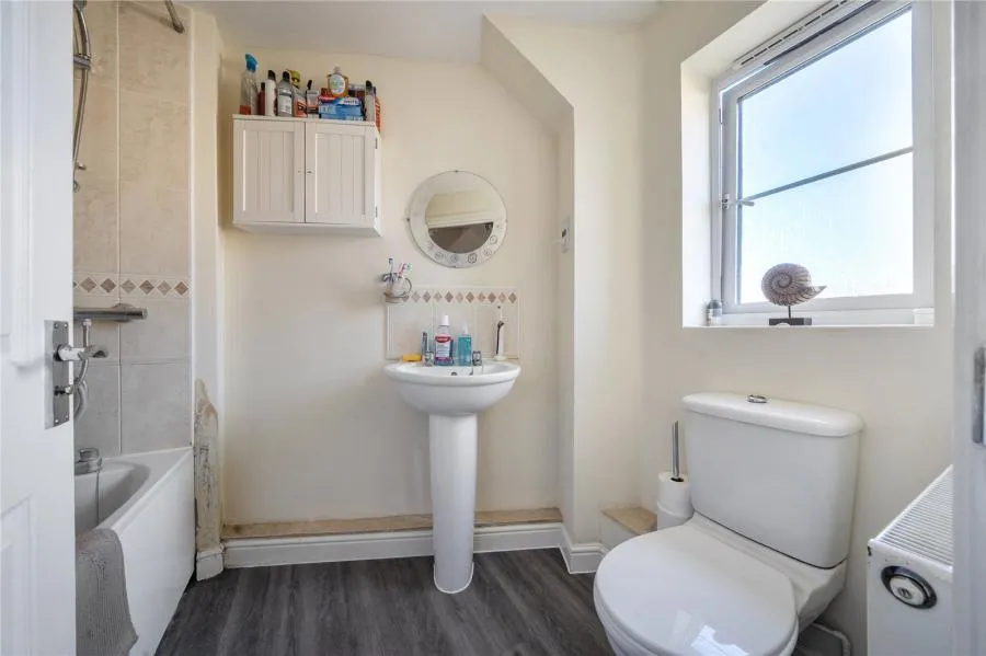 Elmhurst Way, Carterton, OX18, photo 9