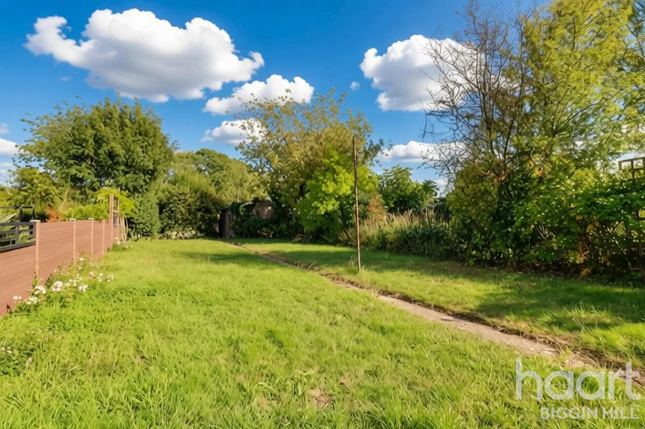 Hawthorne Avenue, Biggin Hill, TN16, photo 2