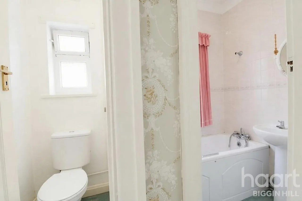 Hawthorne Avenue, Biggin Hill, TN16, photo 9