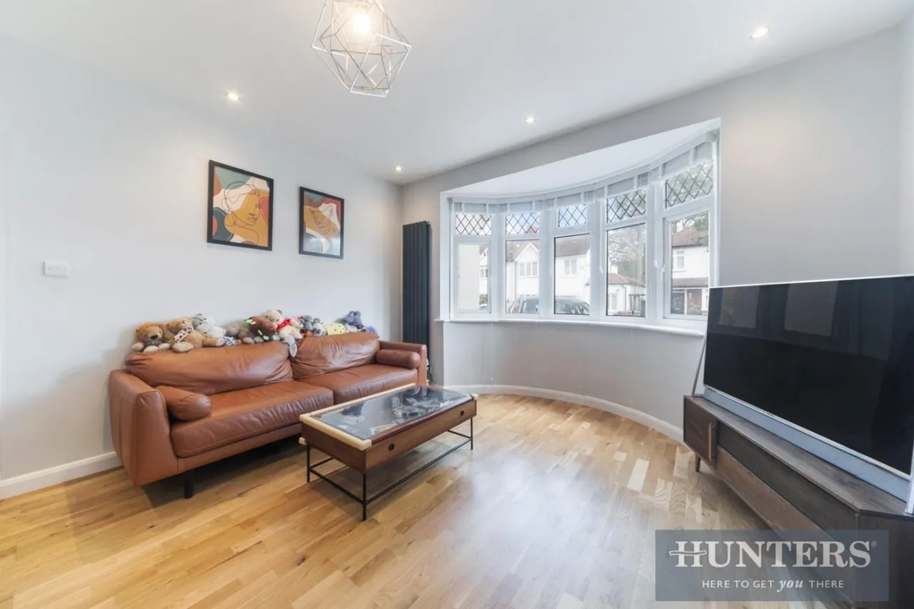 Lynwood Drive, Worcester Park, photo 9