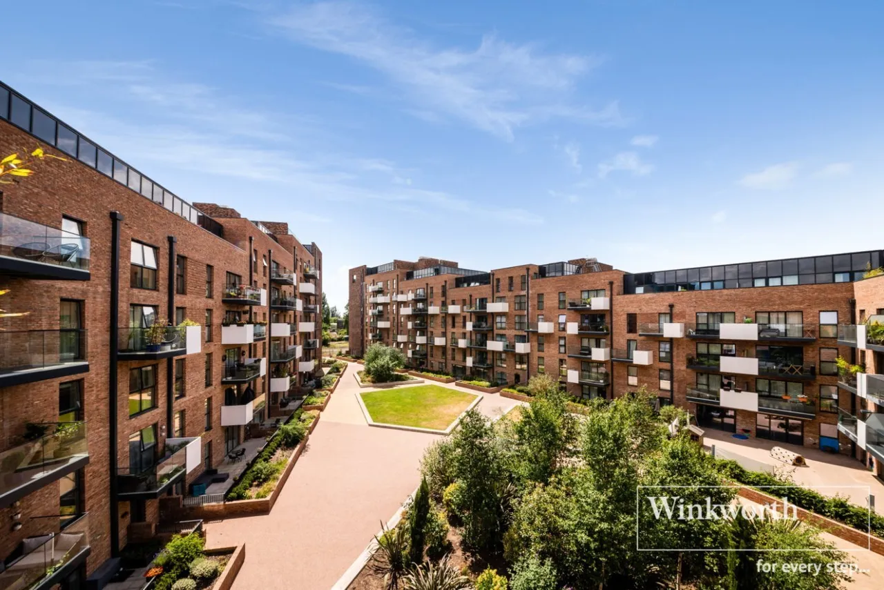 Station Approach, London, SE26, photo 11