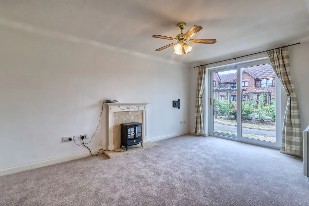 Old School Close, High Wycombe, HP14, photo 6