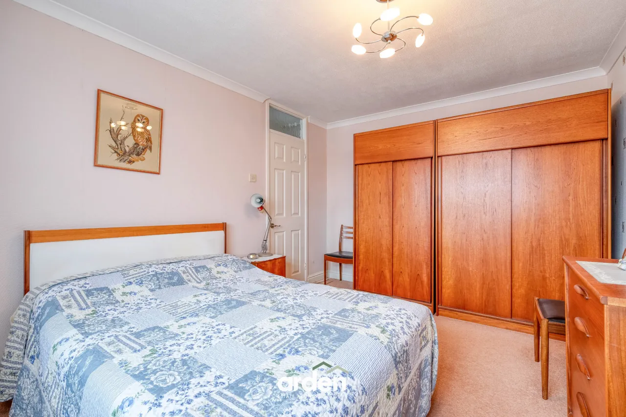 Lyall Gardens, Rednal, B45, photo 9