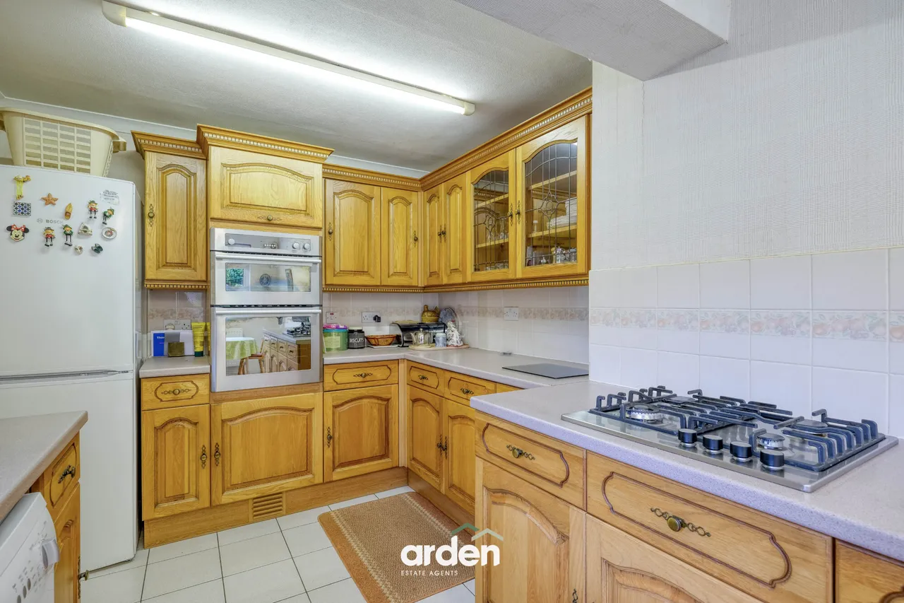 Lyall Gardens, Rednal, B45, photo 6